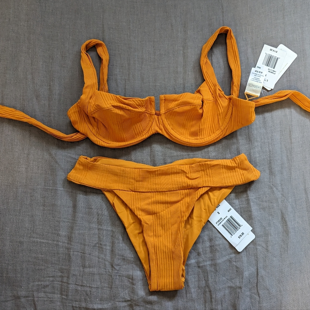 L*Space Bikini Camellia Top Veronica Bottoms